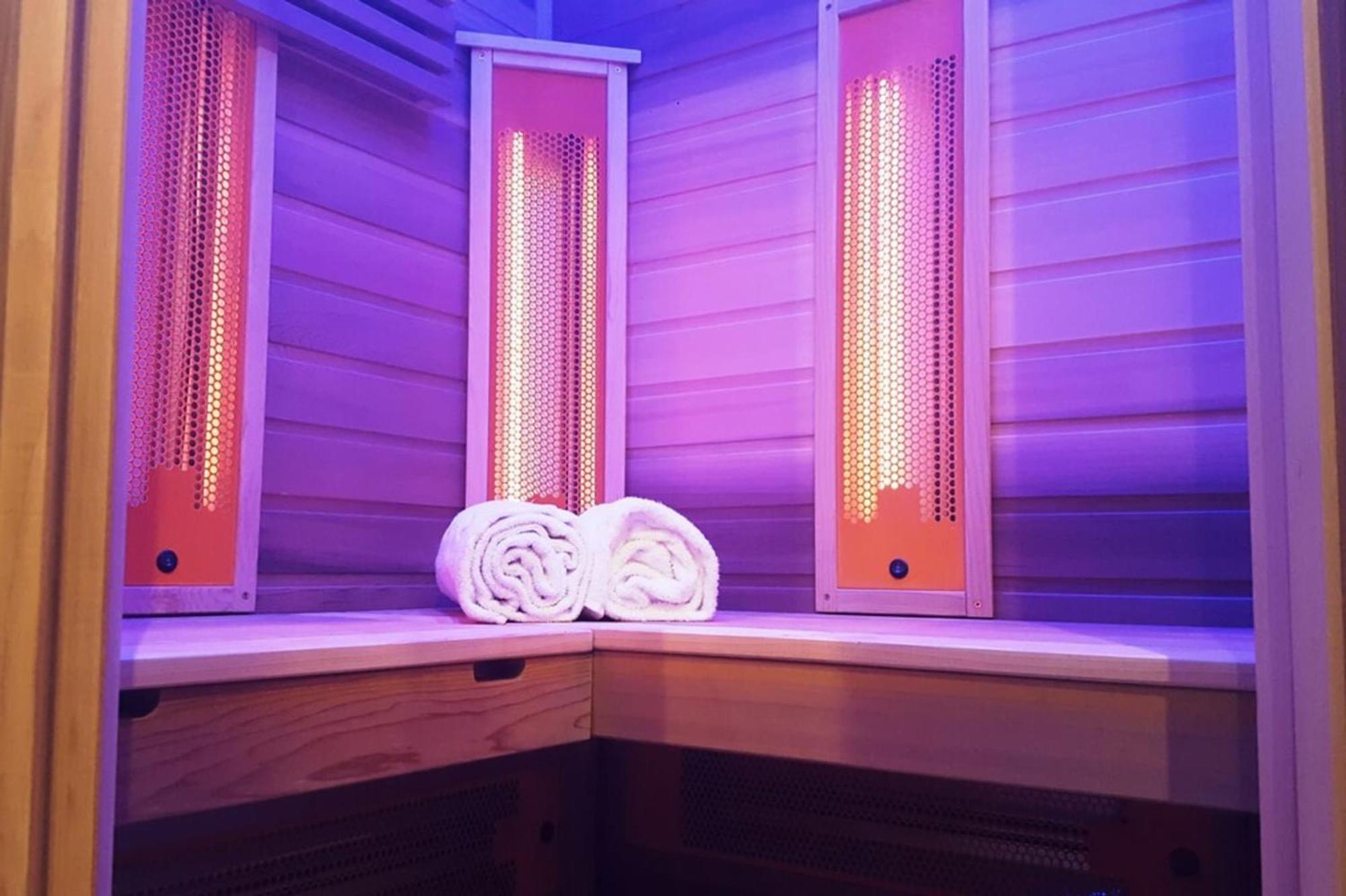L'Eau Vive Jacuzzi Et Sauna En Vieille Ville 5 Annecy Exterior photo